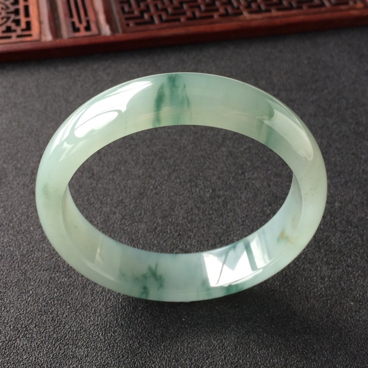 (超值推荐)糯冰种飘花手镯(56.3mm)
