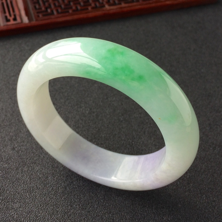 (超值推荐)糯冰种春带彩手镯(57.4mm)