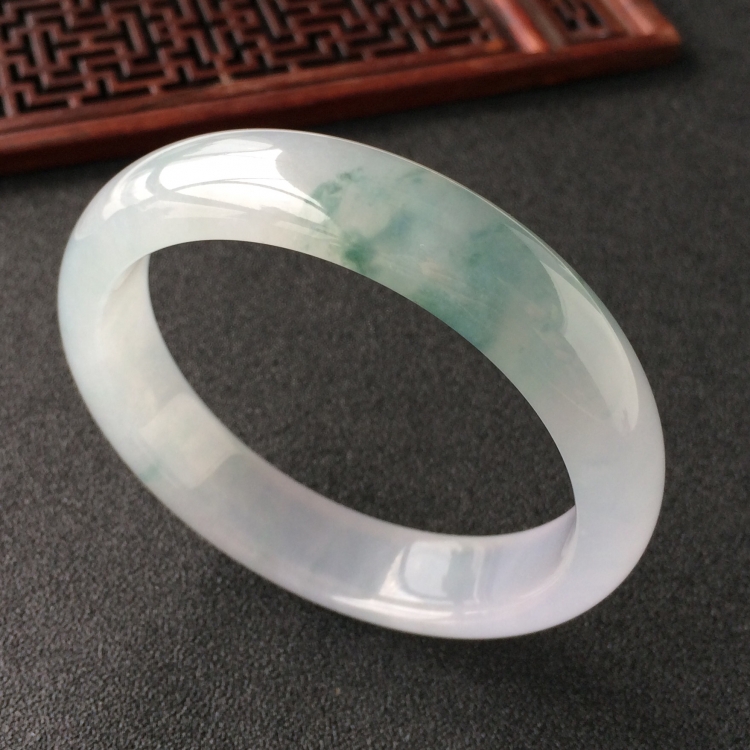 (超值推荐)冰种飘花手镯(56.1mm)