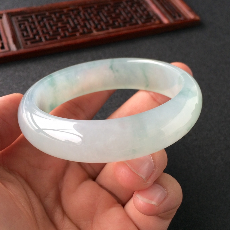 (超值推荐)冰种飘花手镯(56.5mm)