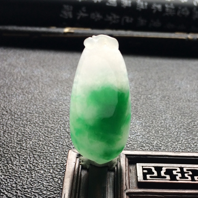 （超值推荐）糯冰种飘翠福瓜挂件