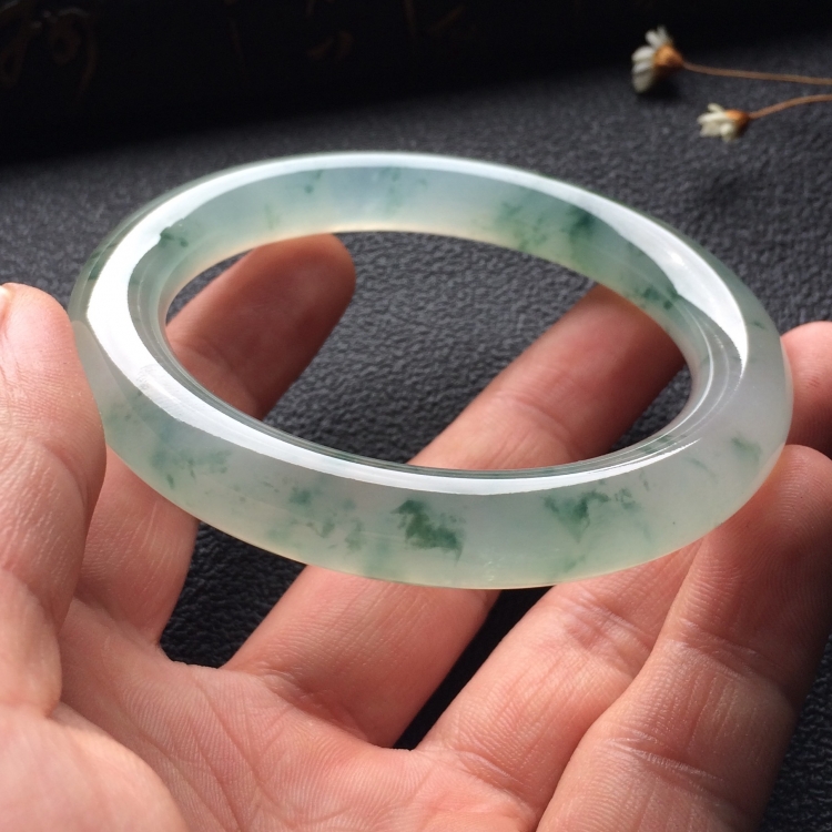（超值推荐）冰种飘花圆条手镯（55.3mm）