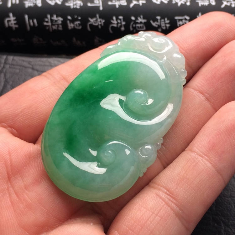 （超值推荐）糯冰种飘翠如意挂件