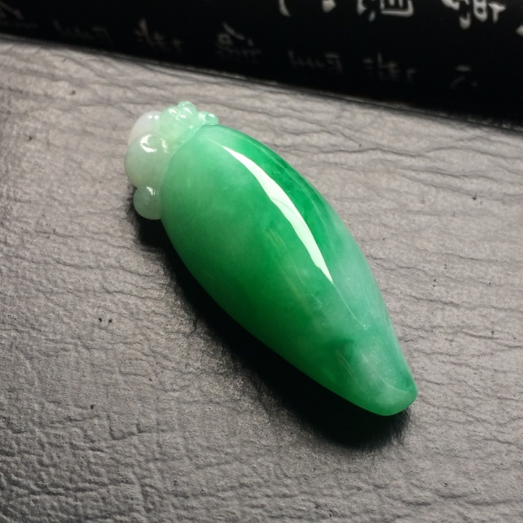 （超值推荐）糯冰种飘翠福瓜挂件