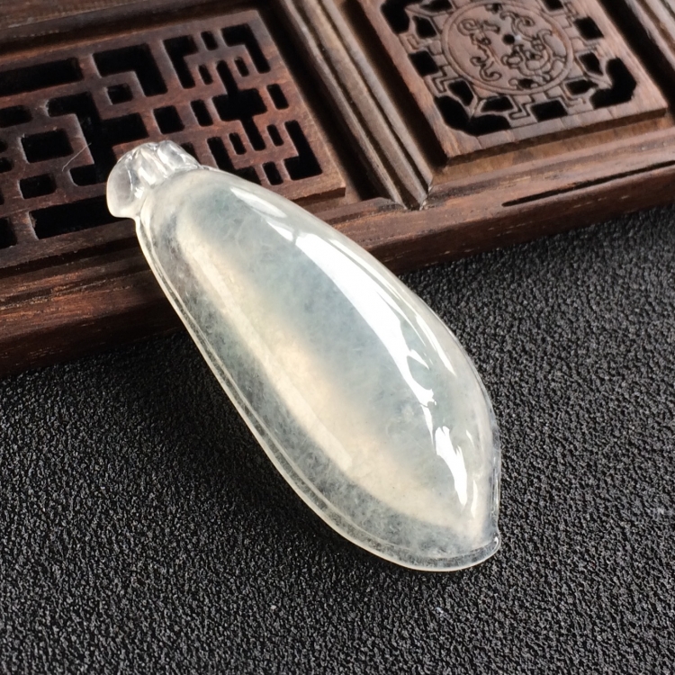 (超值推荐)冰种淡晴水福瓜挂件