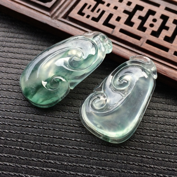 (超值推荐)冰玻种飘花如意挂件一对