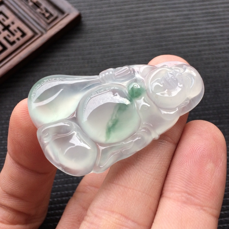 (超值推荐)冰种飘绿花布袋佛挂件