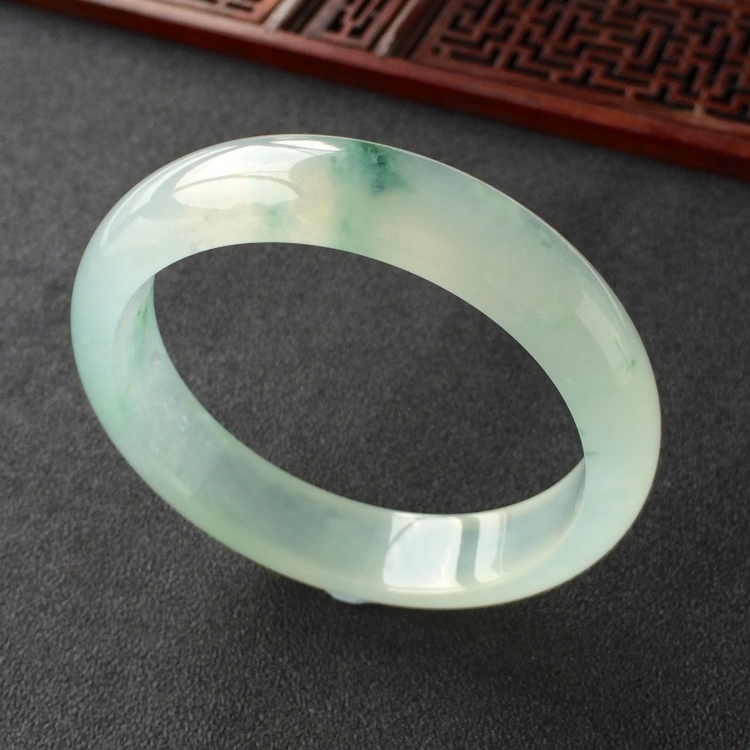 (超值推荐)冰种飘花手镯(56.7mm)