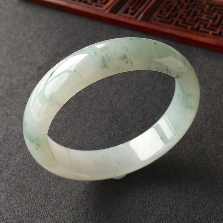 (超值推荐)糯冰种飘花手镯(57.6mm)