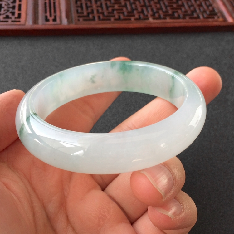 (超值推荐)冰种飘花手镯(54.6mm)