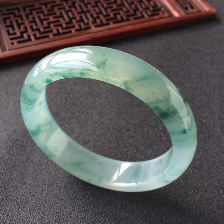 (超值推荐)冰种飘花手镯(57.3mm)