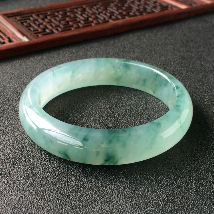 (超值推荐)冰种飘花手镯(57.3mm)