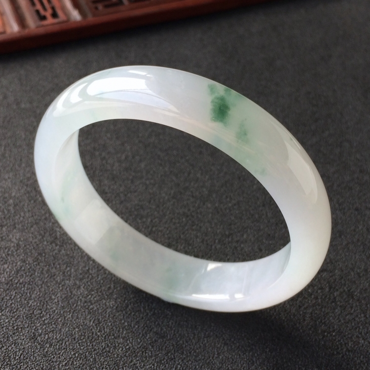 (超值推荐)糯冰种飘花手镯(56.2mm)