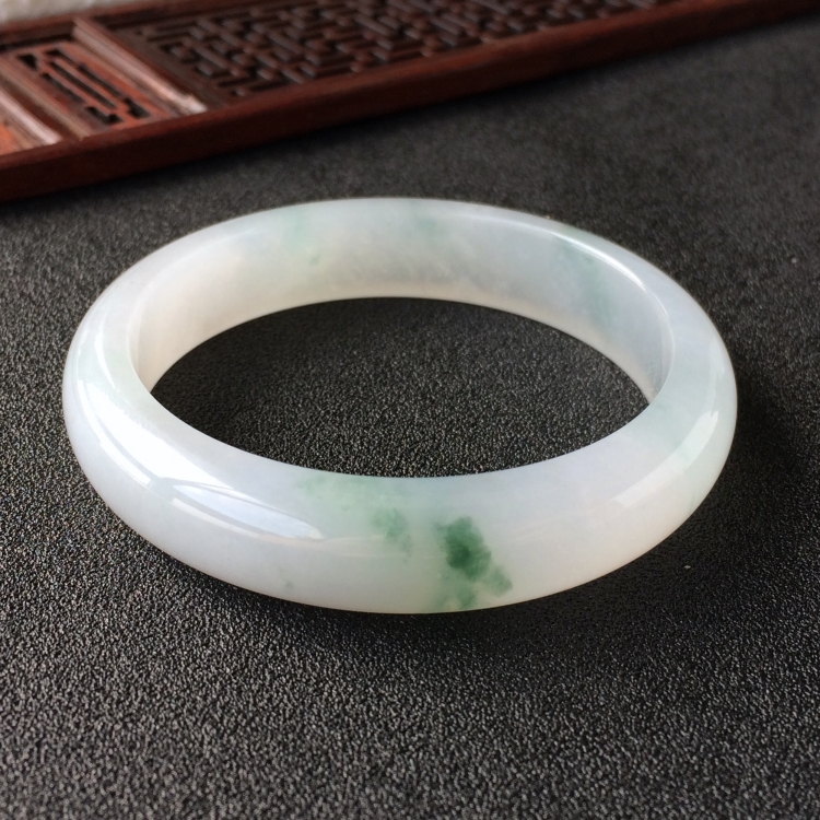 (超值推荐)糯冰种飘花手镯(56.2mm)