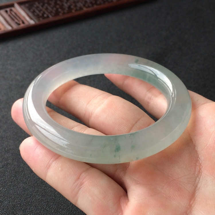 (超值推荐)冰种飘花圆条手镯(57mm)