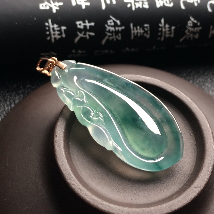（超值推荐）冰种飘花福瓜挂件