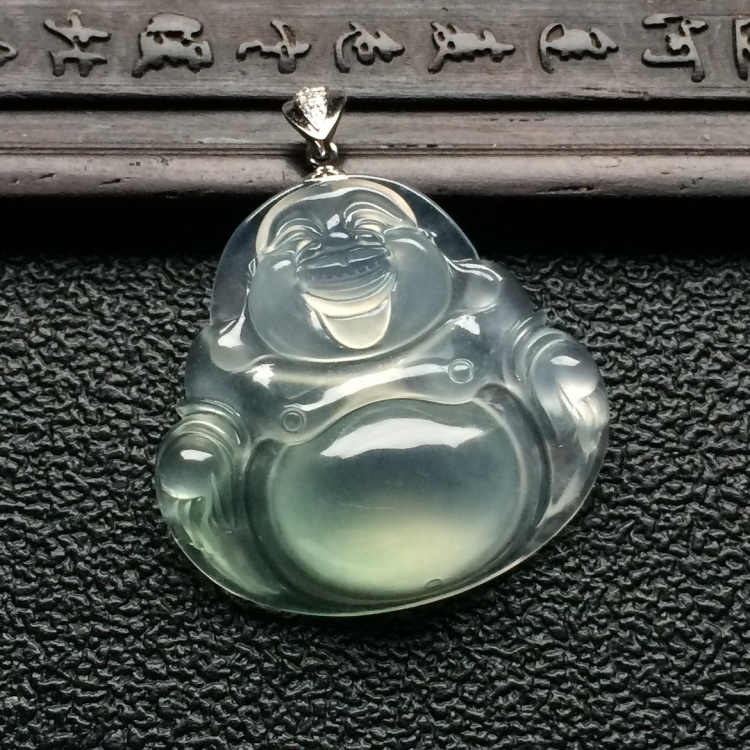 （超值推荐）冰玻种淡晴水玉佛挂件（金扣）