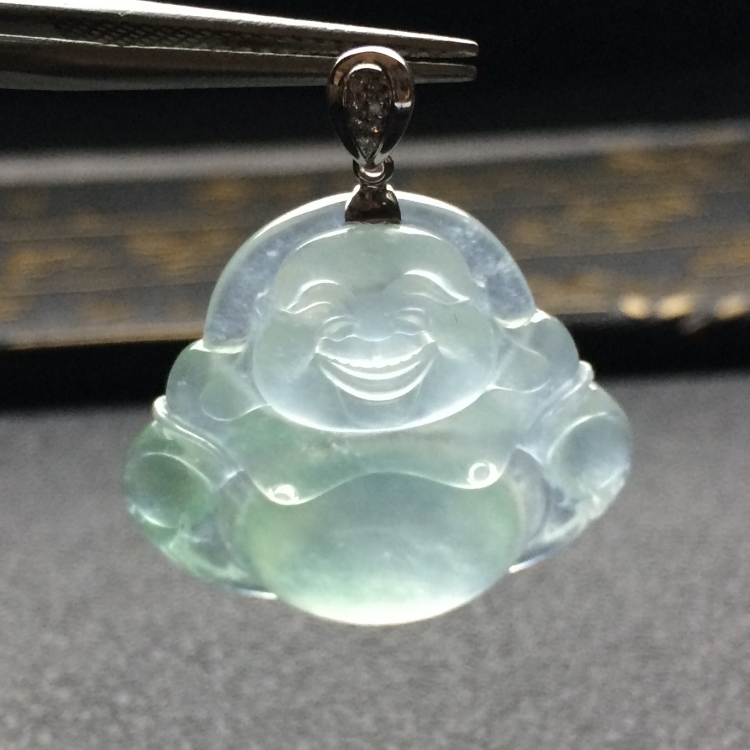 （超值推荐）冰玻种淡晴水玉佛挂件（金扣）