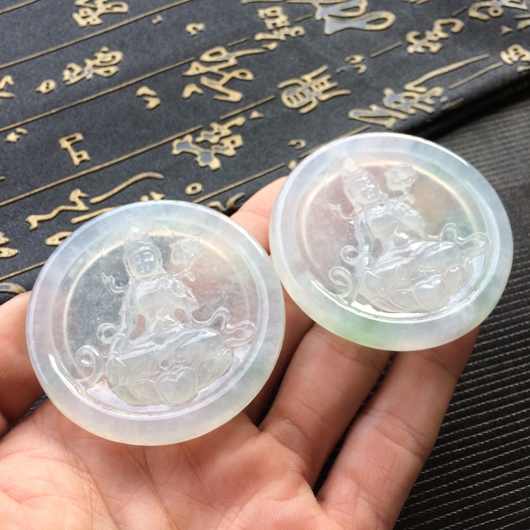 (超值推荐)冰种淡晴水观音菩萨挂件一对