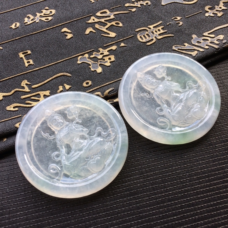 (超值推荐)冰种淡晴水观音菩萨挂件一对