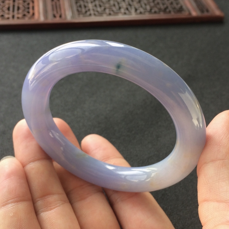 (超值推荐)糯冰种紫罗兰略飘花圆条手镯(55.7mm)