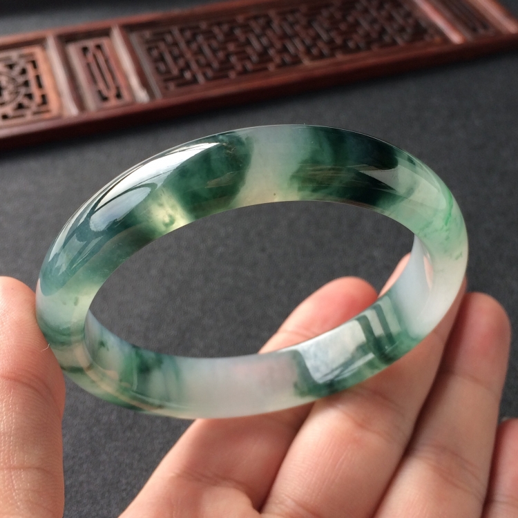 (超值推荐)冰种飘花手镯(57.2mm)