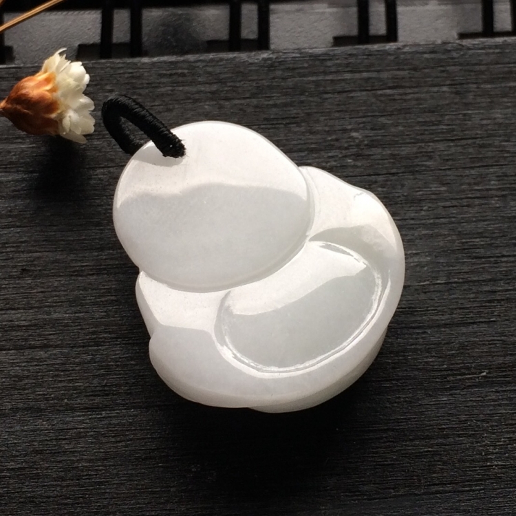 （超值推荐）糯冰种白底青玉佛挂件