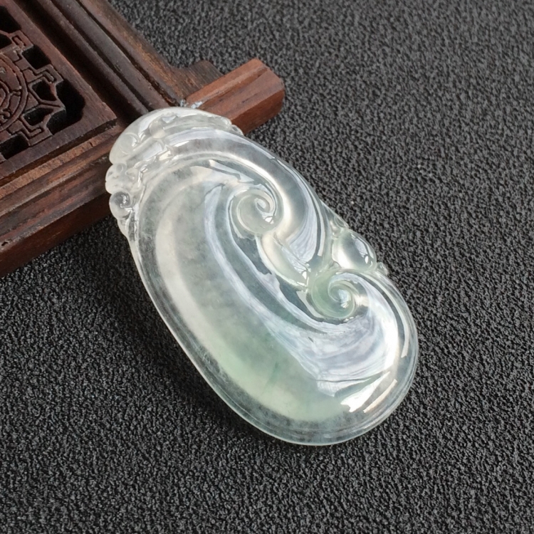 (超值推荐)冰种略飘花如意挂件