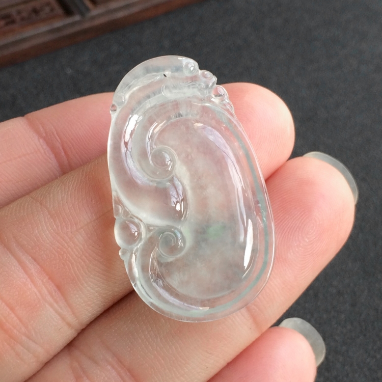 (超值推荐)冰种略飘花如意挂件