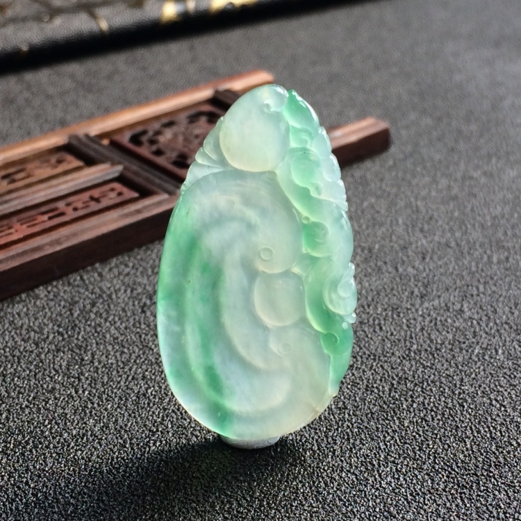 (超值推荐)冰种飘花如意挂件