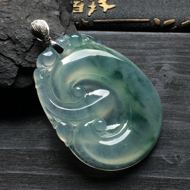 （超值推荐）冰种飘花如意挂件（金扣）