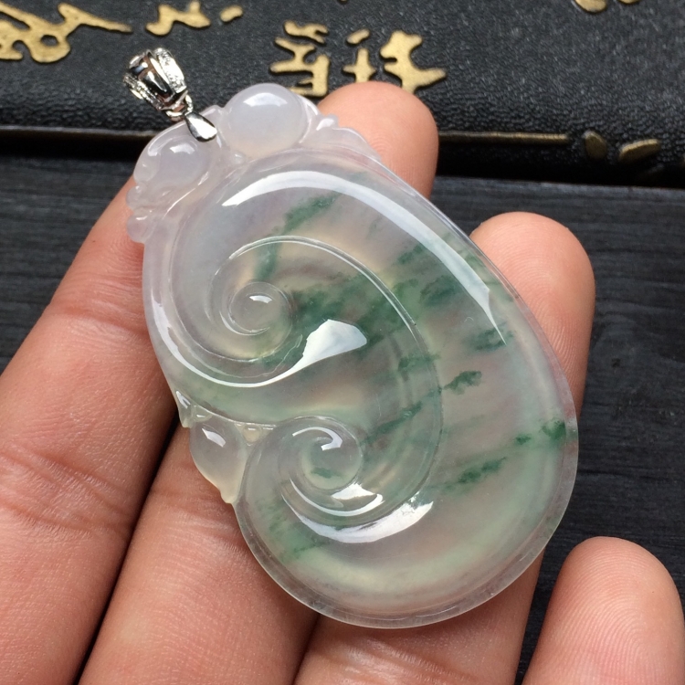 （超值推荐）冰种飘花如意挂件（金扣）