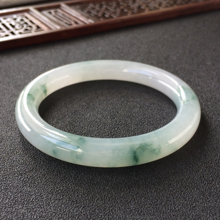 (超值推荐)糯冰种飘花圆条手镯(54.2mm)
