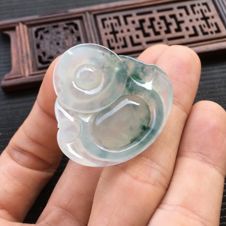 (超值推荐)冰种飘花玉佛挂件