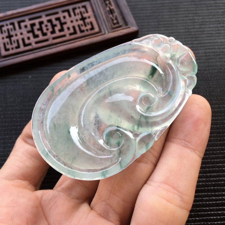 (超值推荐)冰种飘花如意挂件