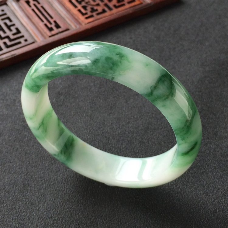 (超值推荐)糯冰种飘花手镯(56.4mm)