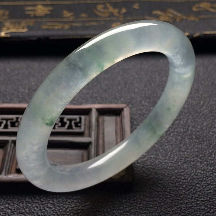 （超值推荐）冰种飘花圆条手镯（56.9mm）