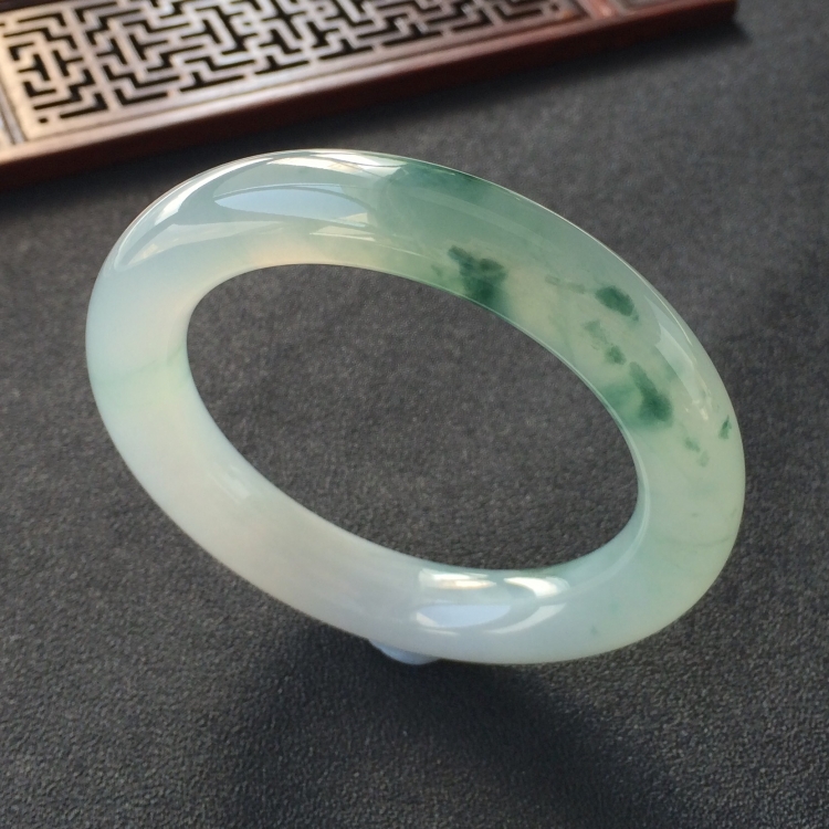 (超值推荐)冰种飘花圆条手镯(54.2mm)