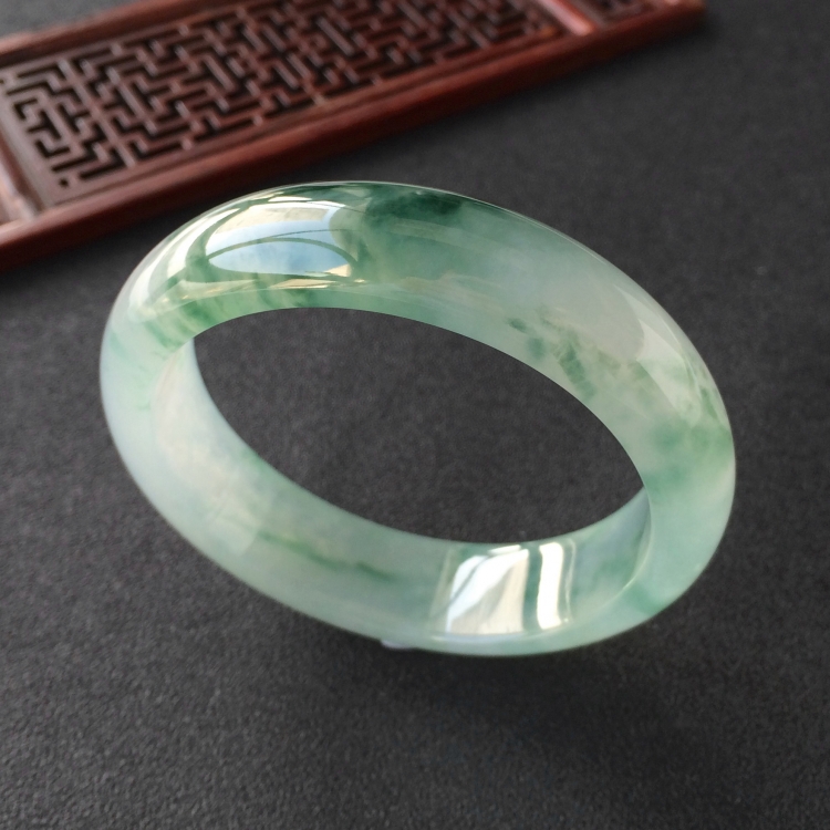 (超值推荐)冰种飘花手镯(57.6mm)