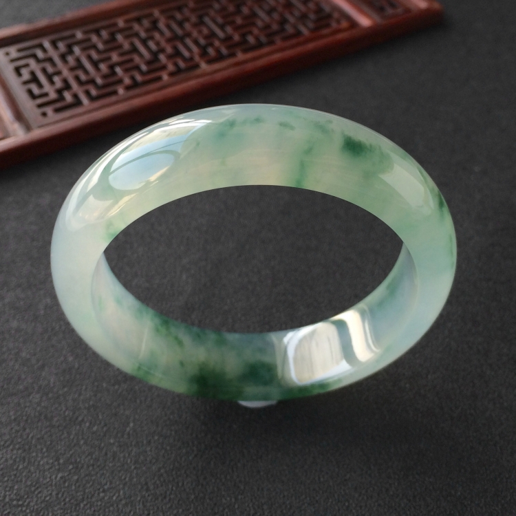 (超值推荐)冰种飘花手镯(57.6mm)