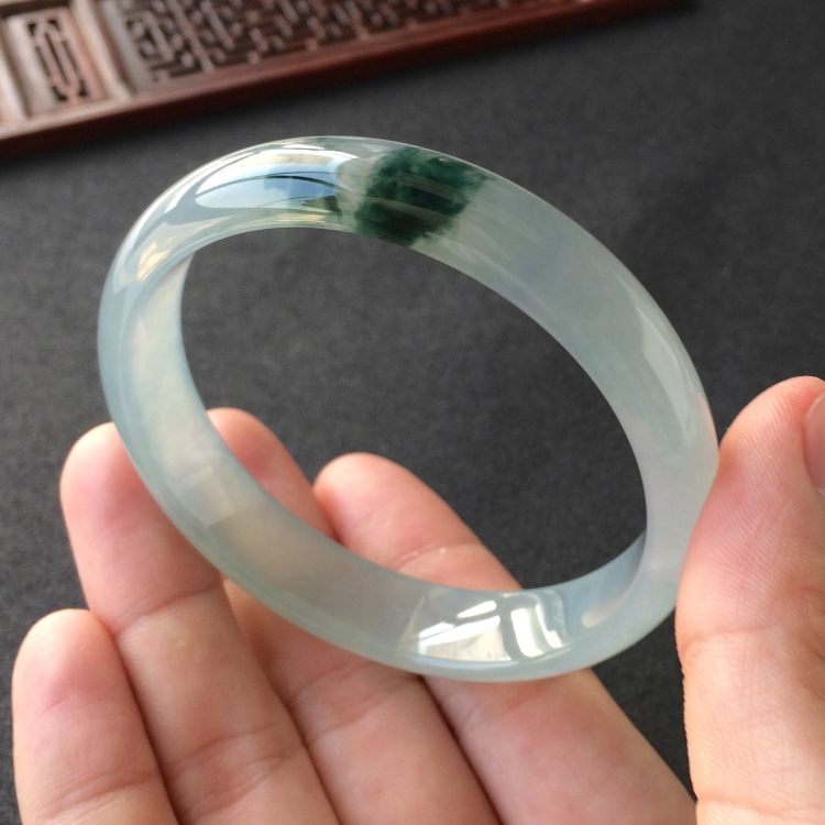(超值推荐)冰种飘花手镯(58.1mm)