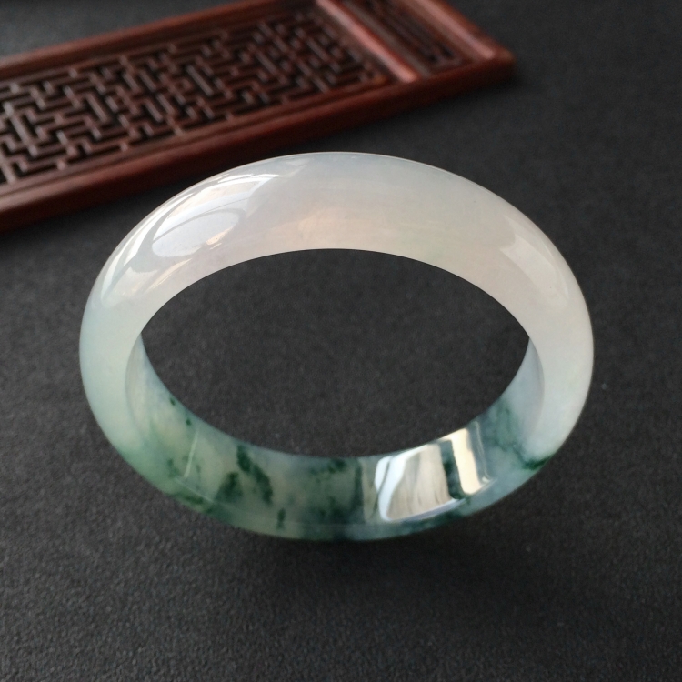 (超值推荐)冰种飘花手镯(56.2mm)