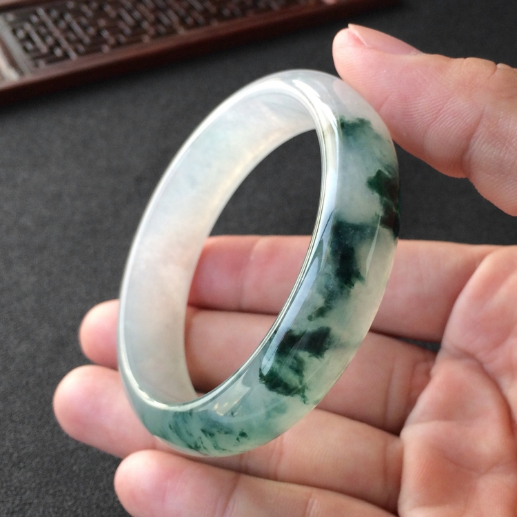 (超值推荐)冰种飘花手镯(56.2mm)