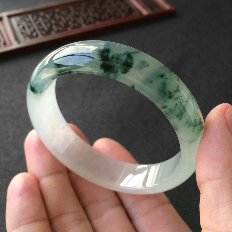 (超值推荐)冰种飘花手镯(56.2mm)