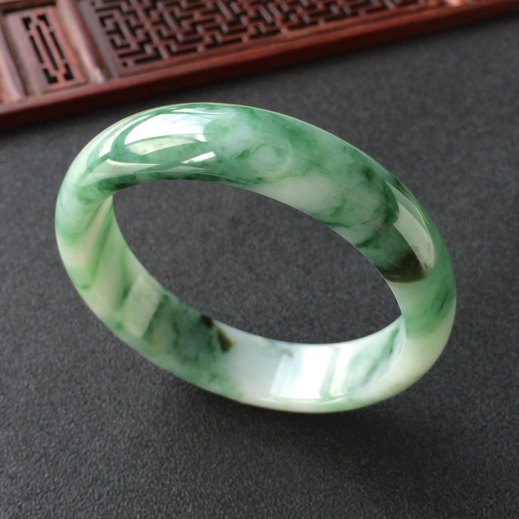 (超值推荐)糯冰种飘花手镯(59.6mm)
