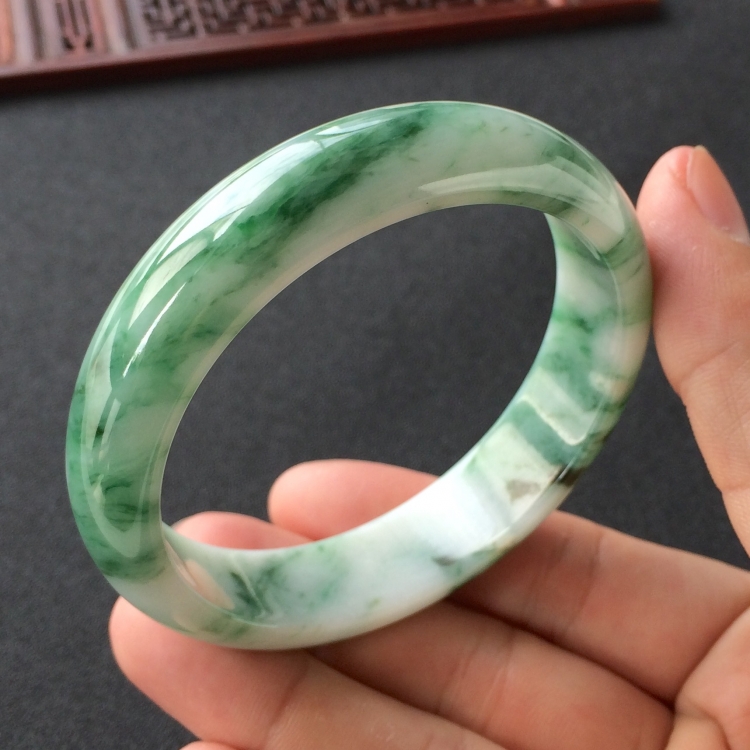 (超值推荐)糯冰种飘花手镯(59.6mm)