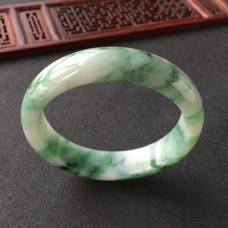 (超值推荐)糯冰种飘花手镯(59.6mm)