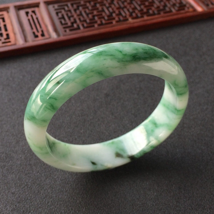 (超值推荐)糯冰种飘花手镯(59.6mm)