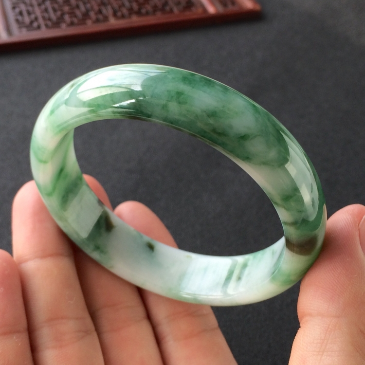 (超值推荐)糯冰种飘花手镯(59.6mm)