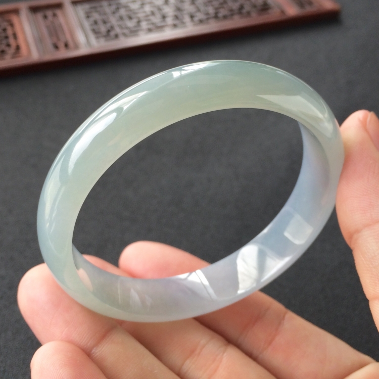 (超值推荐)冰种晴水手镯(58.1mm)